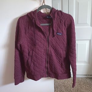 Patagonia maroon quilted jacket
